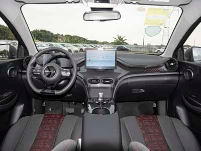 BYD BYD e2 2026 detail image