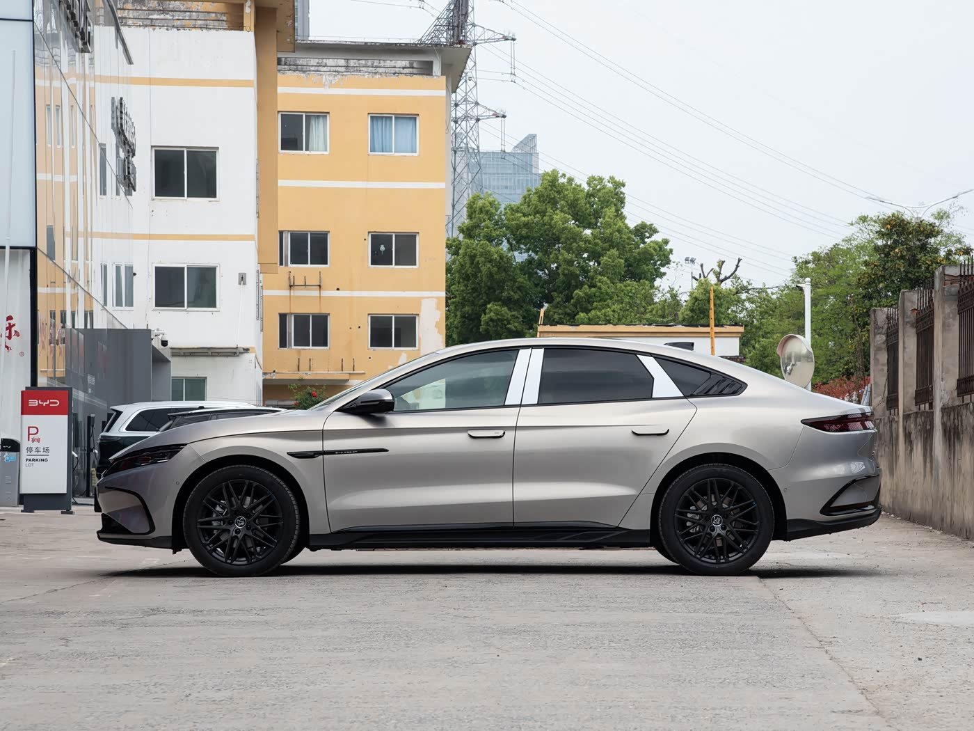 BYD Han 2026 image