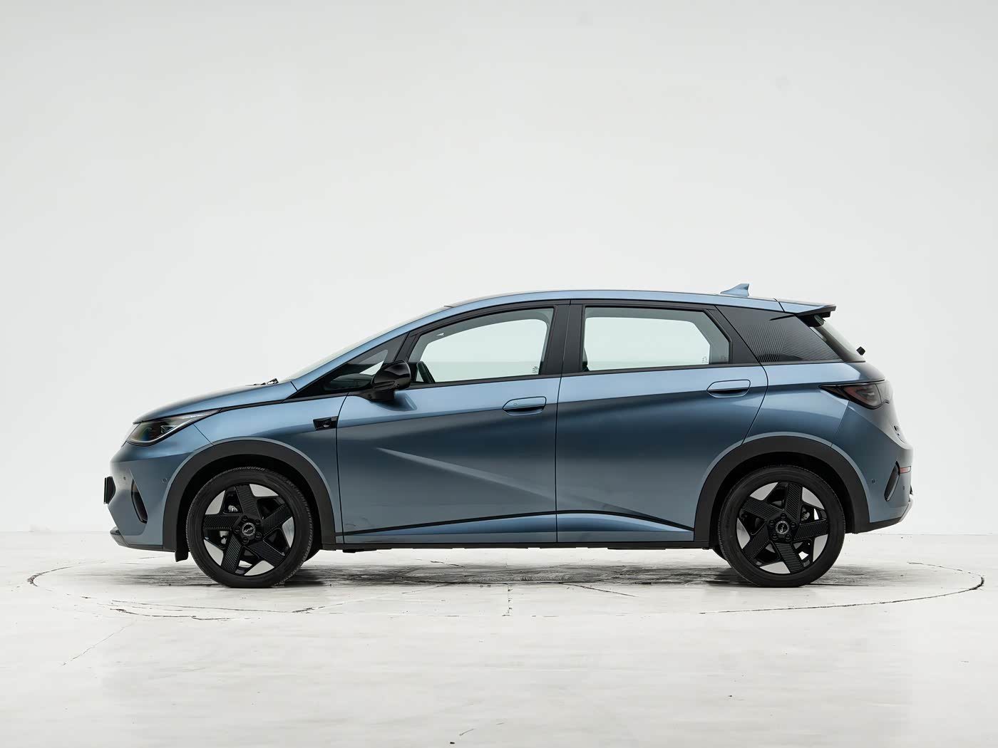 BYD Dolphin 2026 image