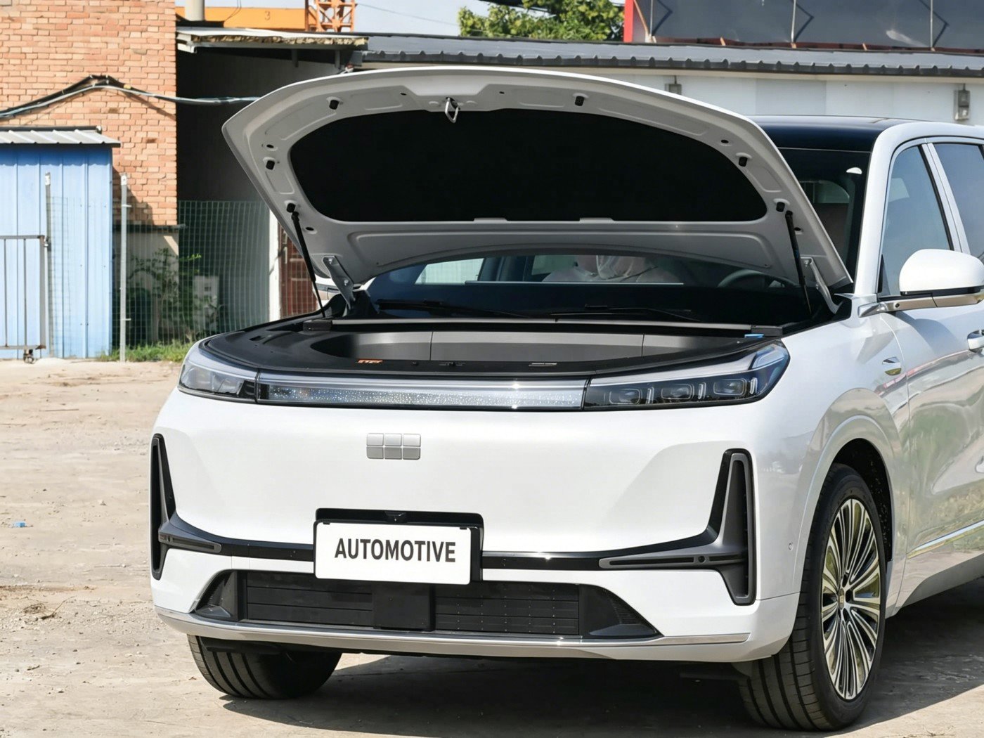Geely Galaxy M9 2025-2026 detail image