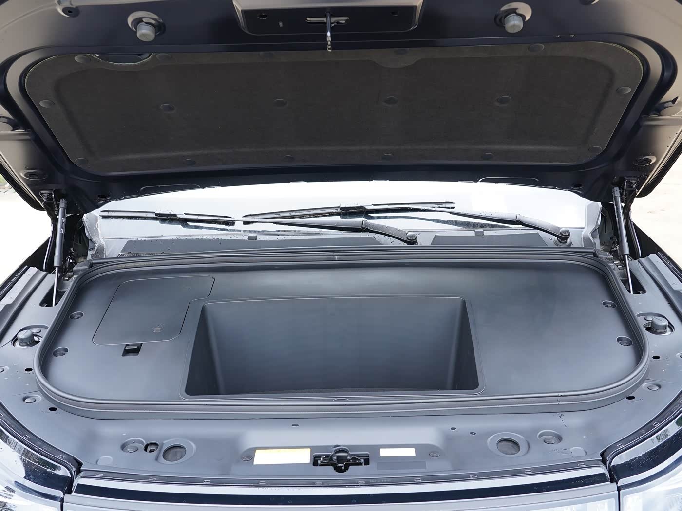 Dongfeng eπ eπ008 2026 detail image